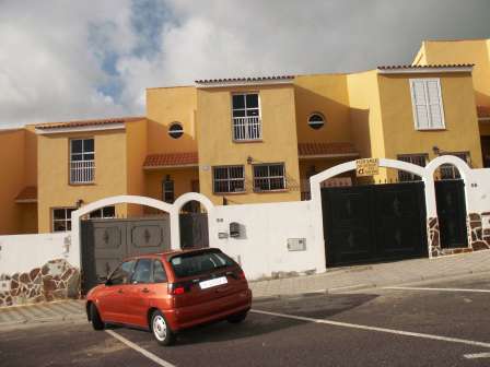 Terraced House in PIEDRA HINCADA Tenerife for sale with 3 bedroom |   Nexus Properties Inmobiliarias